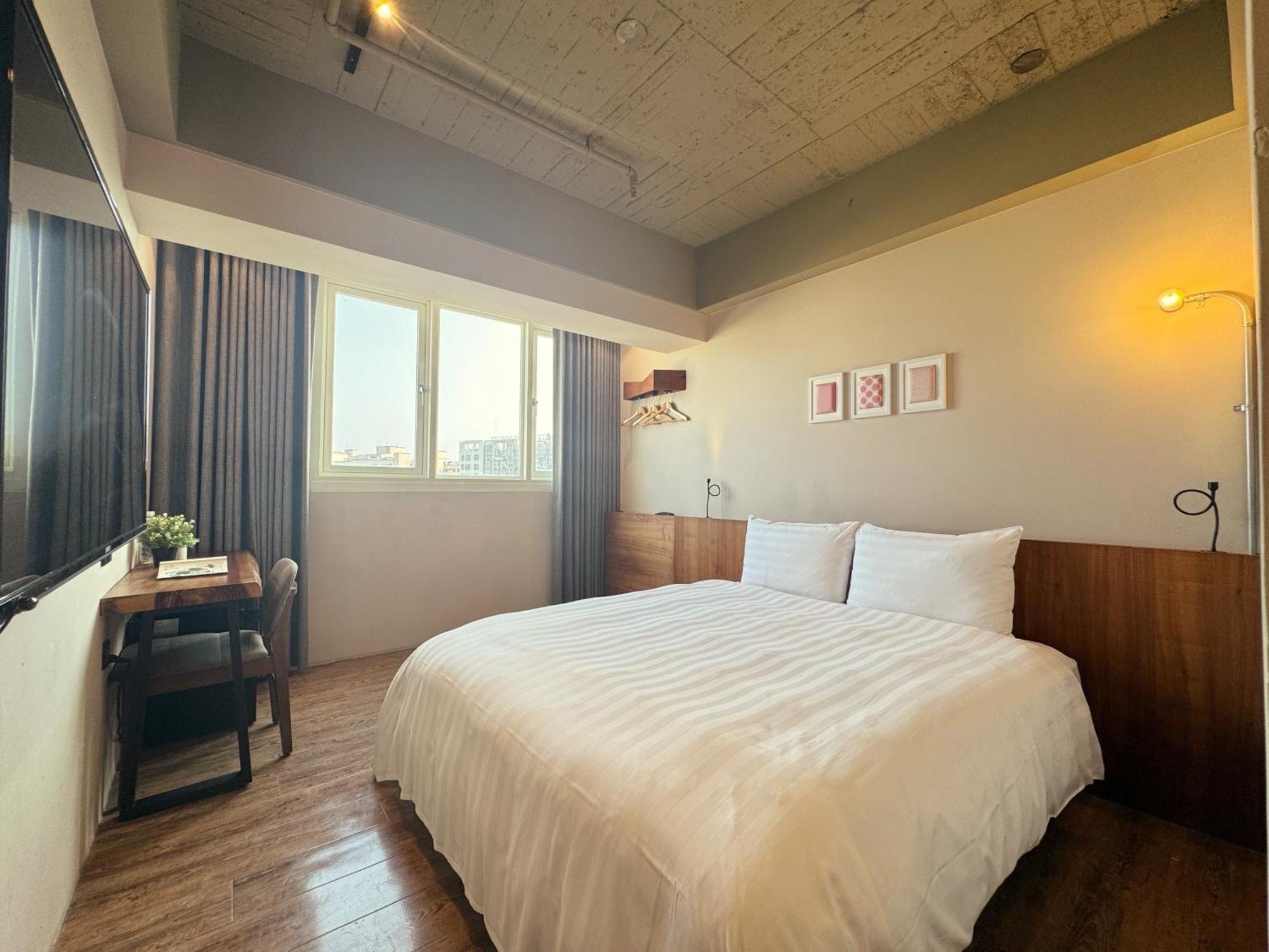 Roaders Hotel Tainan Chengda Εξωτερικό φωτογραφία