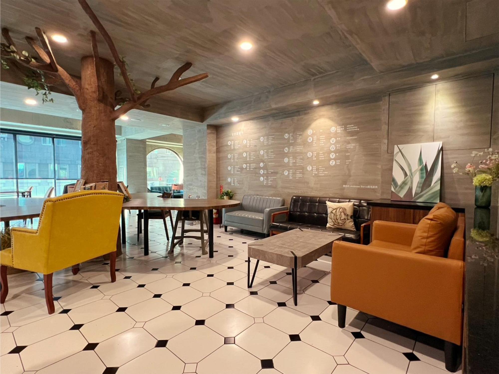 Roaders Hotel Tainan Chengda Εξωτερικό φωτογραφία